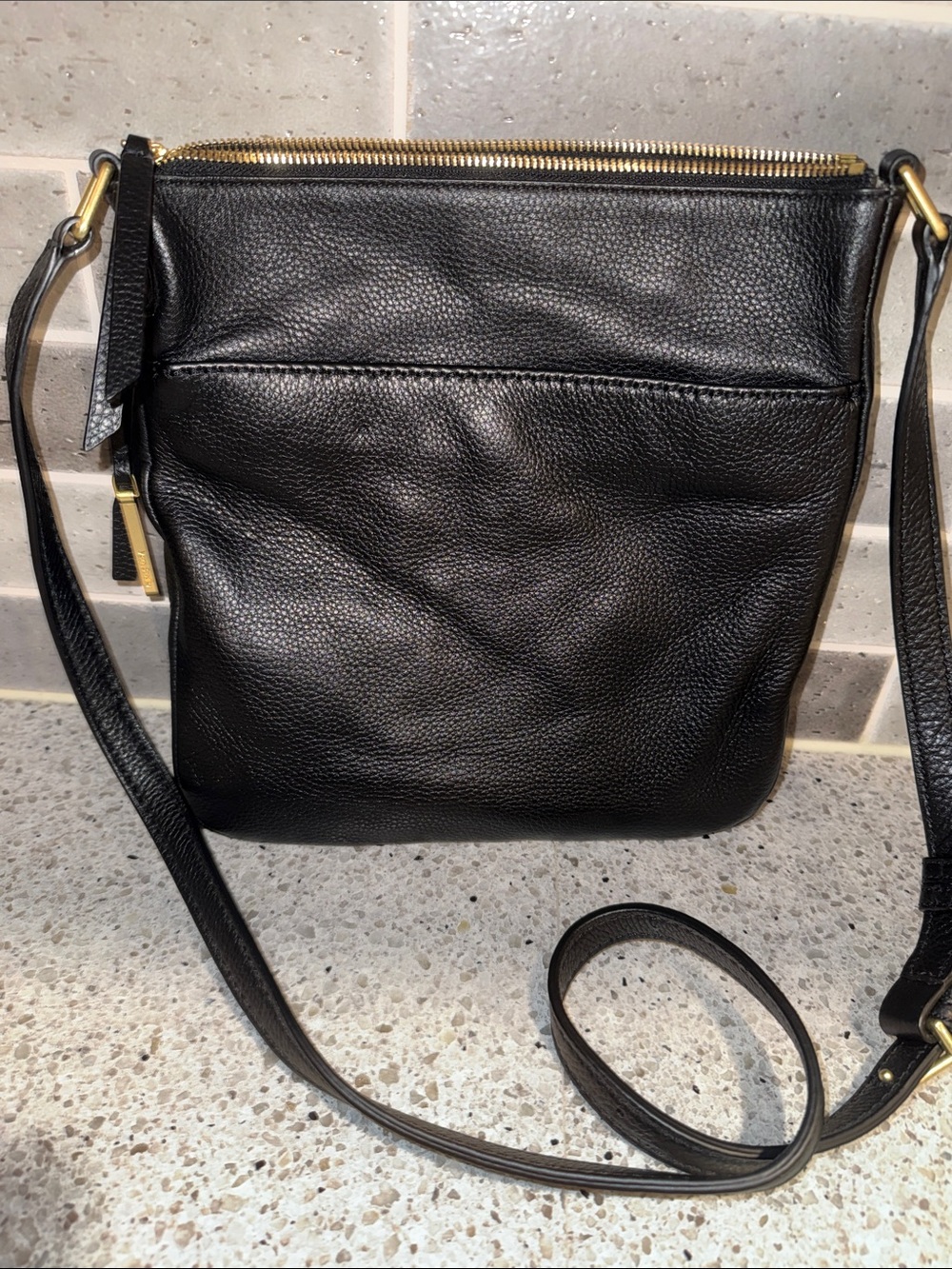 Vera Bradley Black Pebbled Leather Crossbody with Wallet - Picture 2 of 6